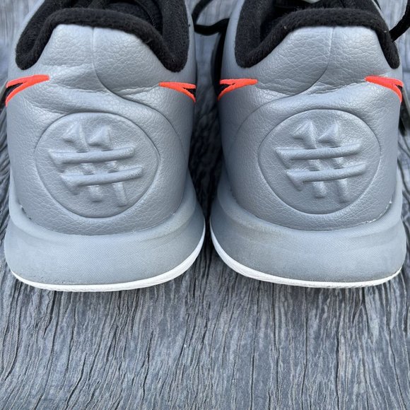 Nike Kyrie Flytrap 3 BQ5620-004 boy's basketball shoes US 5Y - Picture 7 of 8